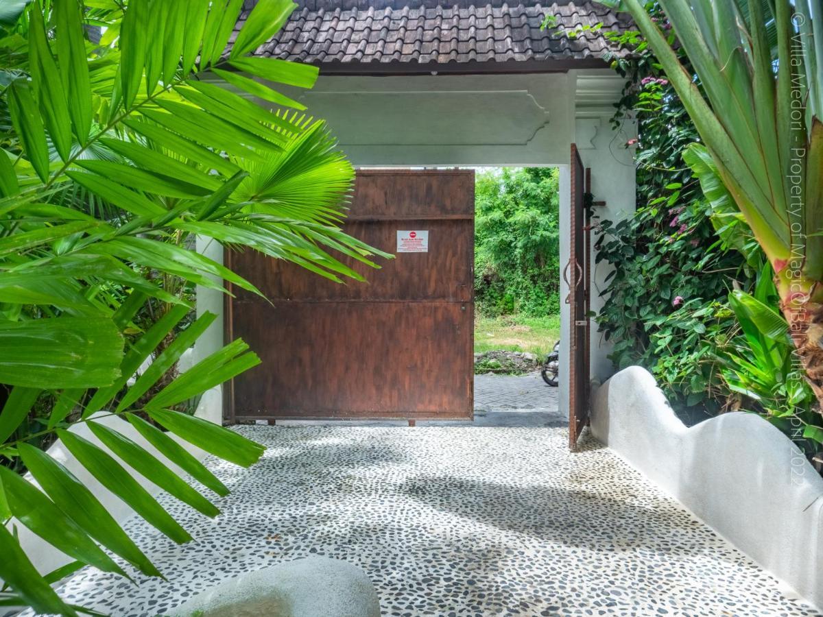 Villa Enjoy - Seminyak Center Esterno foto